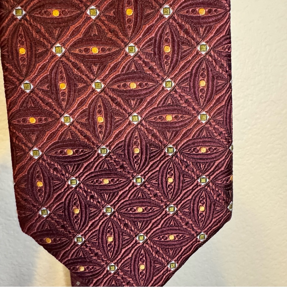 Silk Chelsea Robert Talbott Elegant Burgundy Patterned Tie